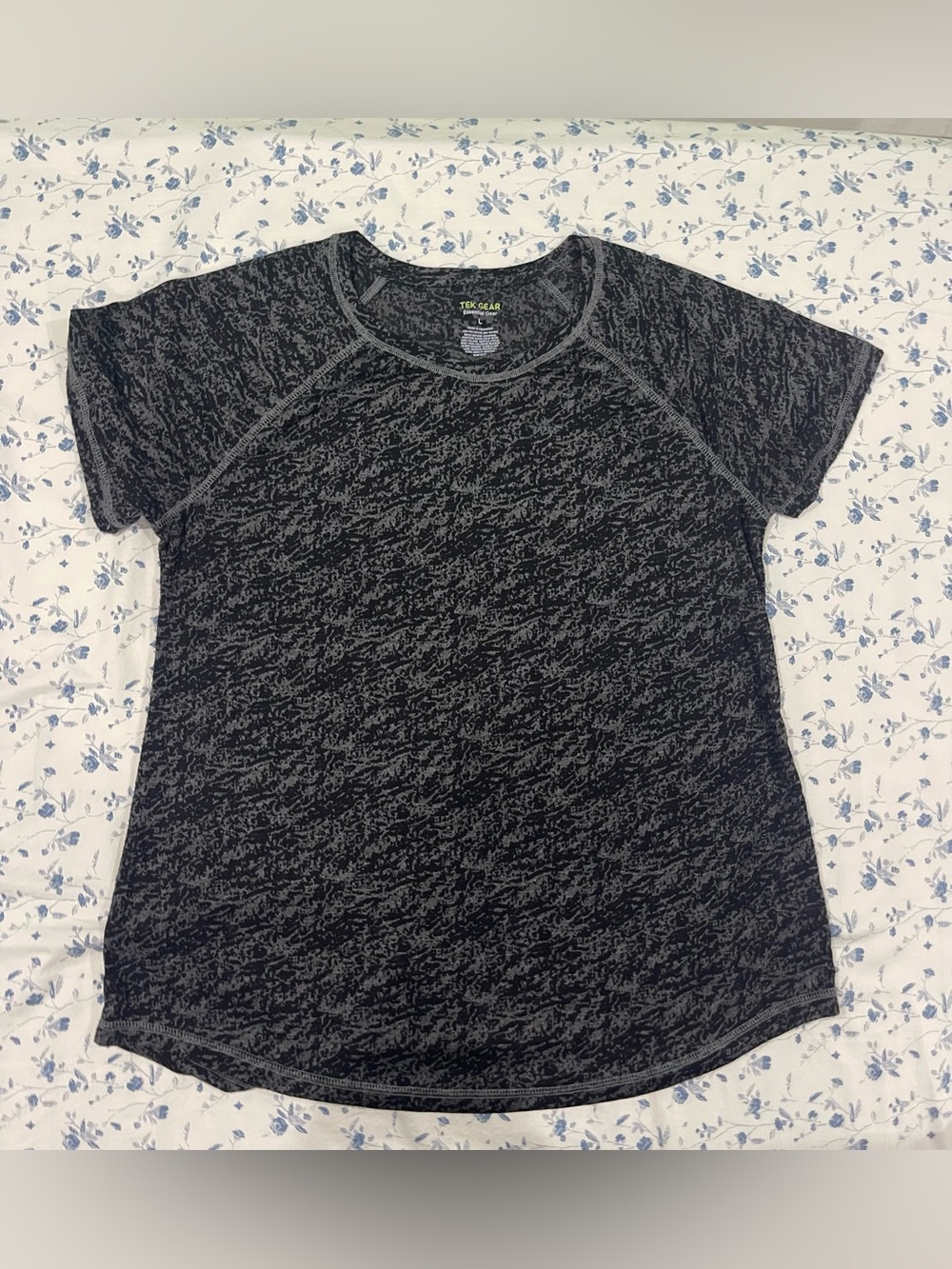 tek gear Black Heathered Performance Tee